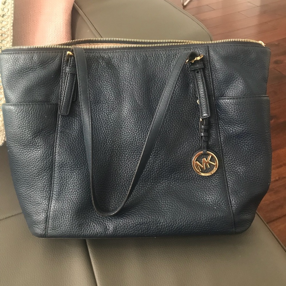 Handbag - Picture 2 of 2